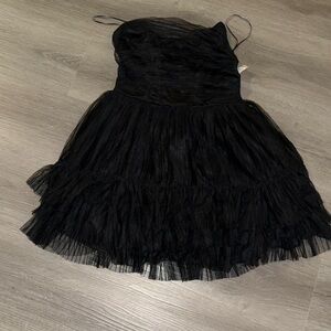 Elegant Black Strapless Dress